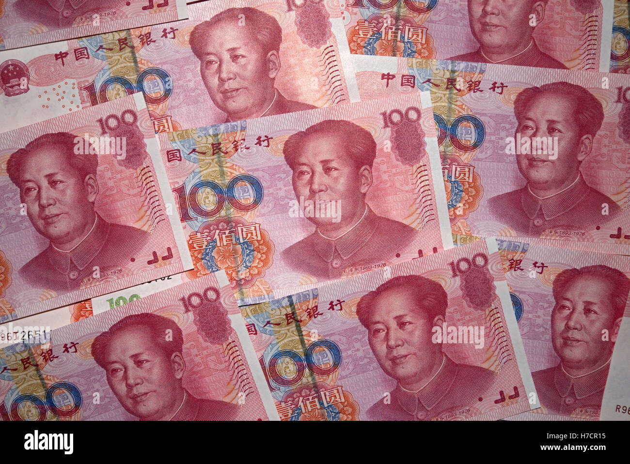 China 100 Yuan Banknoten mit dem Konterfei des Vorsitzenden Mao Tse-tung. Stockfoto