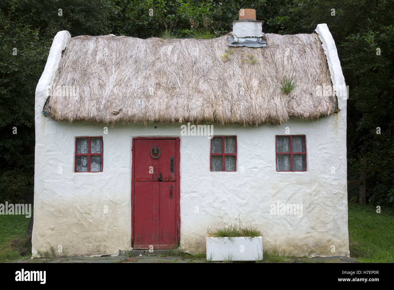 Modell der traditionellen Cottage, Carraig Bar, Leenane - Leenaun, Connemara; Galway; Irland Stockfoto