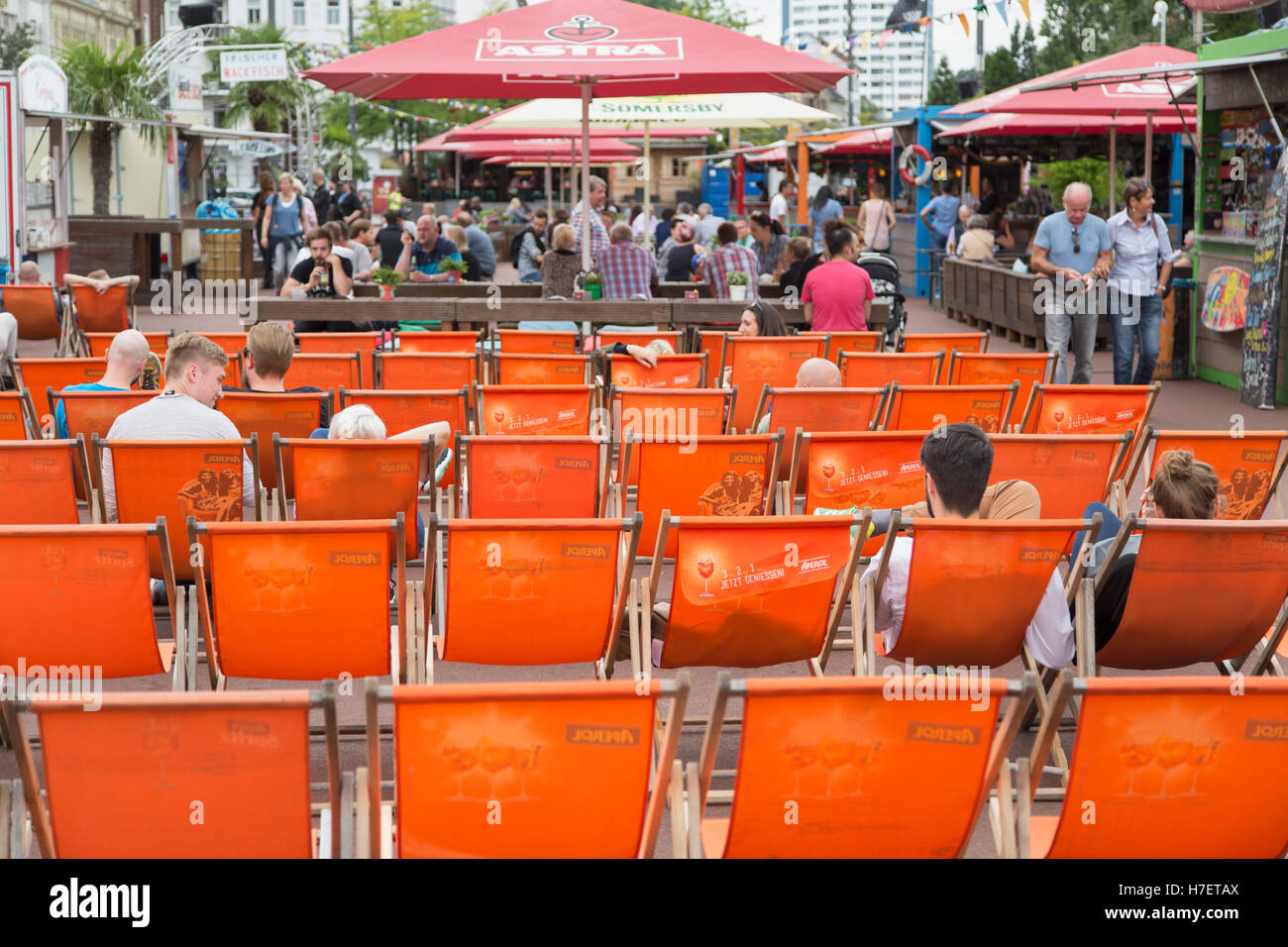 OutdoorBar auf der Reeperbahn, St. Pauli, Hamburg, Deutschland