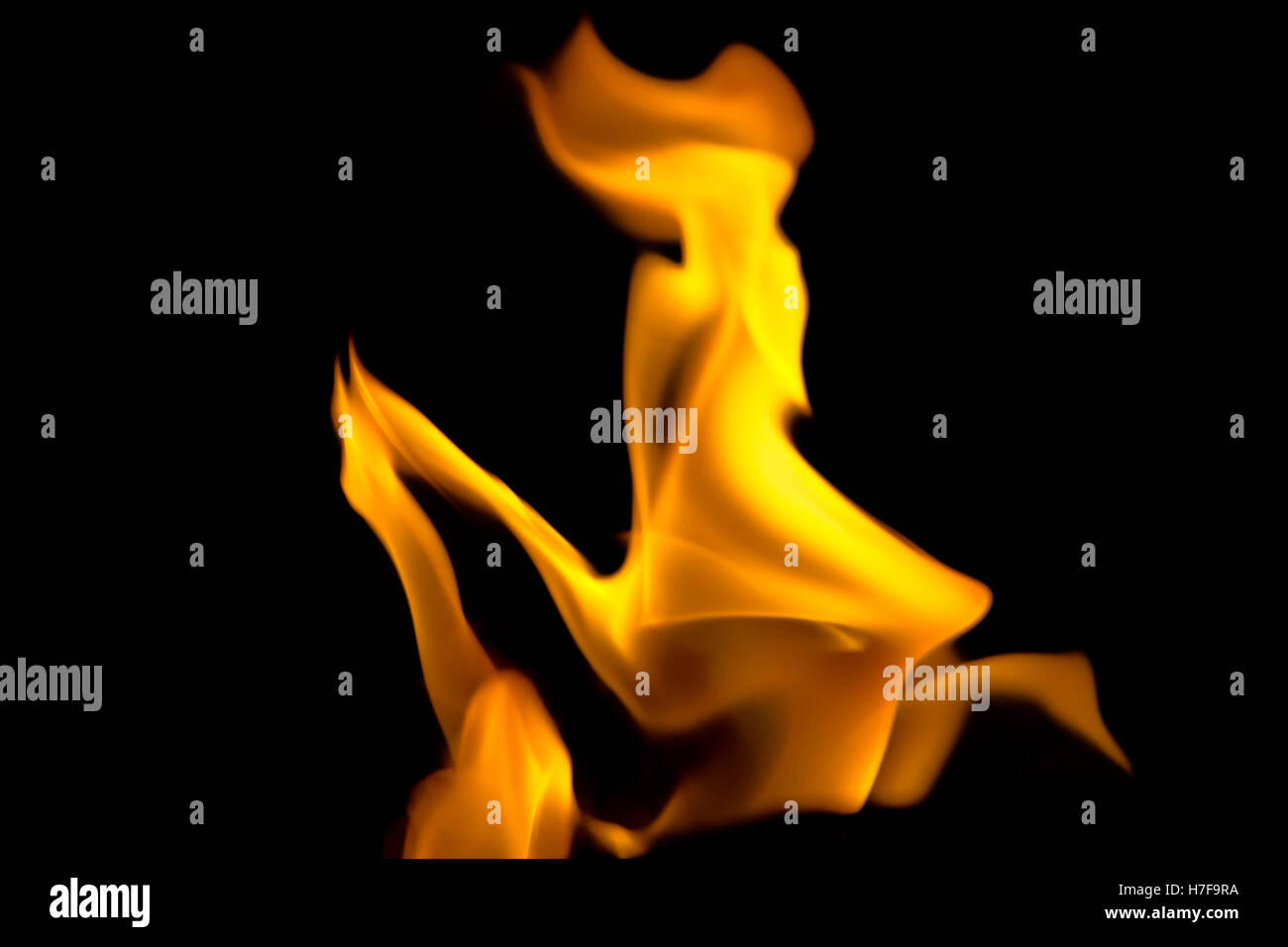 Feuer Flammen, schalten Sie Ihre Fantasie und du wirst Teil des Gesichts und der Silhouette einer Frau auch sehen Stockfoto