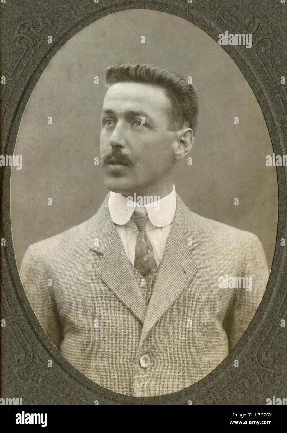 Porträt von Mann mit Schnurrbart, Italien Stockfoto