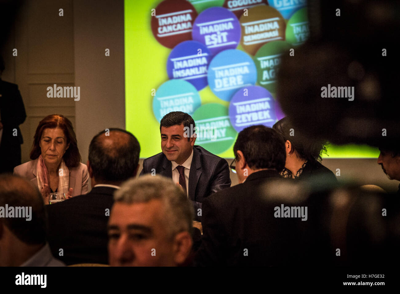 Selahattin Demirtas, der Anführer der HDP in türkischen Parlamentswahlen im November 2015. -27/10/2015 - Türkei - Selahattin Demirtas, der Anführer der HDP in türkischen Parlamentswahlen im November 2015.   -Chris Huby / Le Pictorium Stockfoto