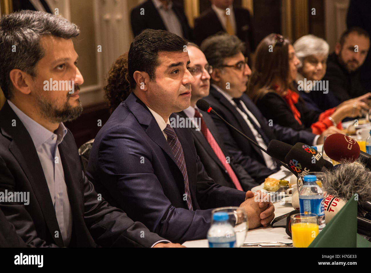 Selahattin Demirtas, der Anführer der HDP in türkischen Parlamentswahlen im November 2015. -28/10/2015 - Türkei - Selahattin Demirtas, der Anführer der HDP in türkischen Parlamentswahlen im November 2015.   -Chris Huby / Le Pictorium Stockfoto