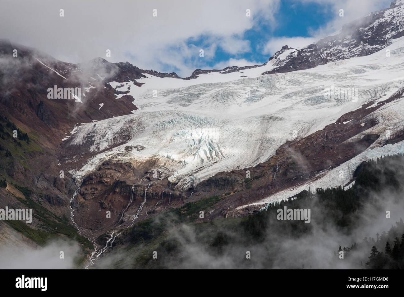 Gletscher kommen aus Mount Baker, ein aktiver Vulkan in der North-Cascades-Range. Washington, USA. Stockfoto