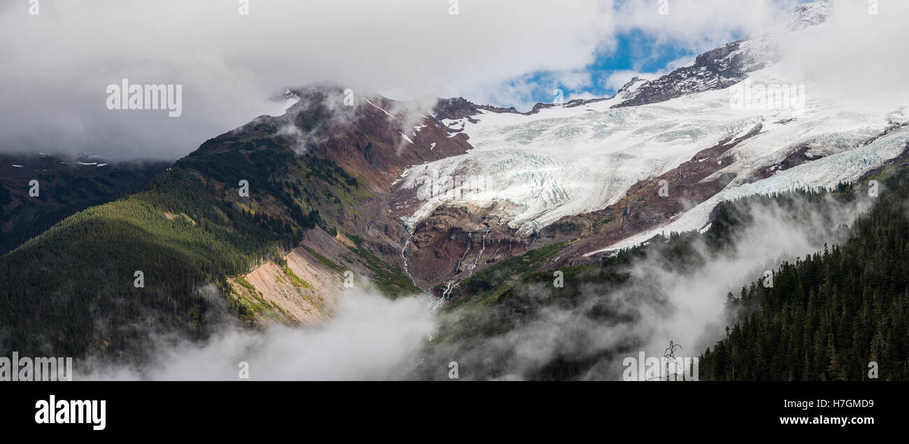 Panorama Blick auf Gletscher kommen aus Mount Baker, ein aktiver Vulkan in der North-Cascades-Range. Washington, USA. Stockfoto