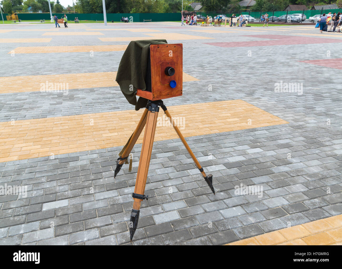 Die alte Kamera auf Straße Stockfoto
