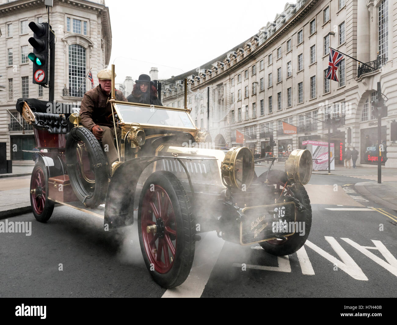 1904 de Dion Buton Veteran Car auf der Motor Show 2016 Regent Street, Westminster London UK. 11.05.2016. Stockfoto