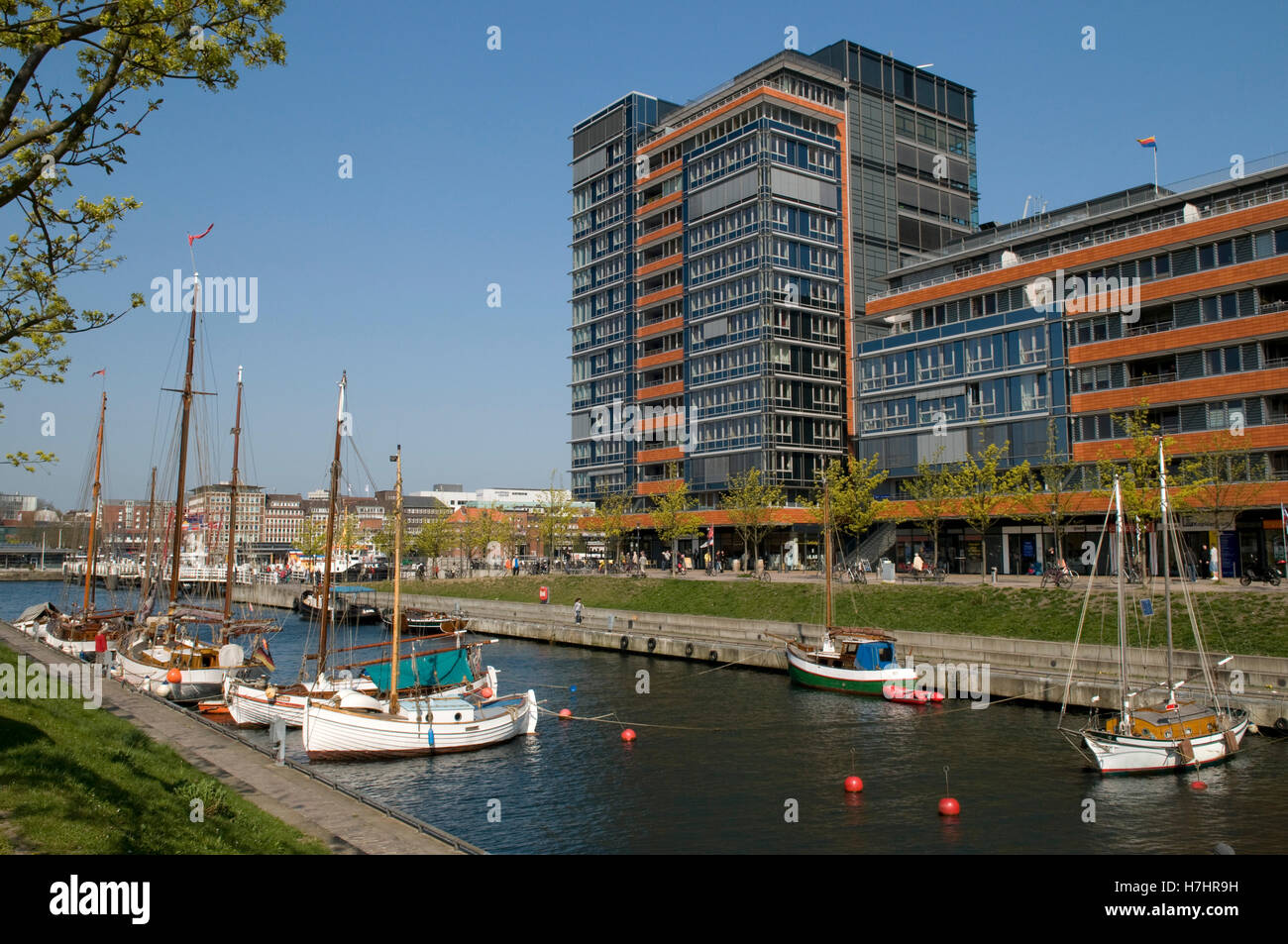 Schiffe im Hafen Germania, Landeshauptstadt Kiel, Schleswig-Holstein Stockfoto