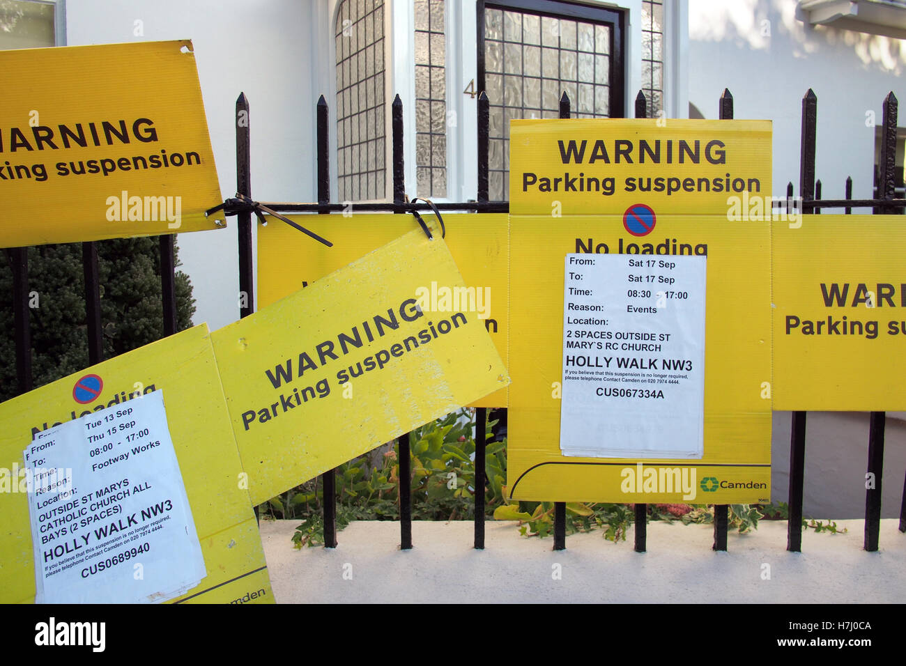 Parkplatz Einschränkung Zeichen in London England UK Stockfoto