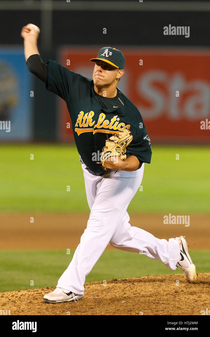 15. September 2011; Oakland, Ca, USA; Oakland Athletics Entlastung Krug Andrew Bailey (40) Plätze gegen die Detroit Tigers im neunten Inning bei o.co Kolosseum. oakland besiegt Detroit 6-1. Stockfoto