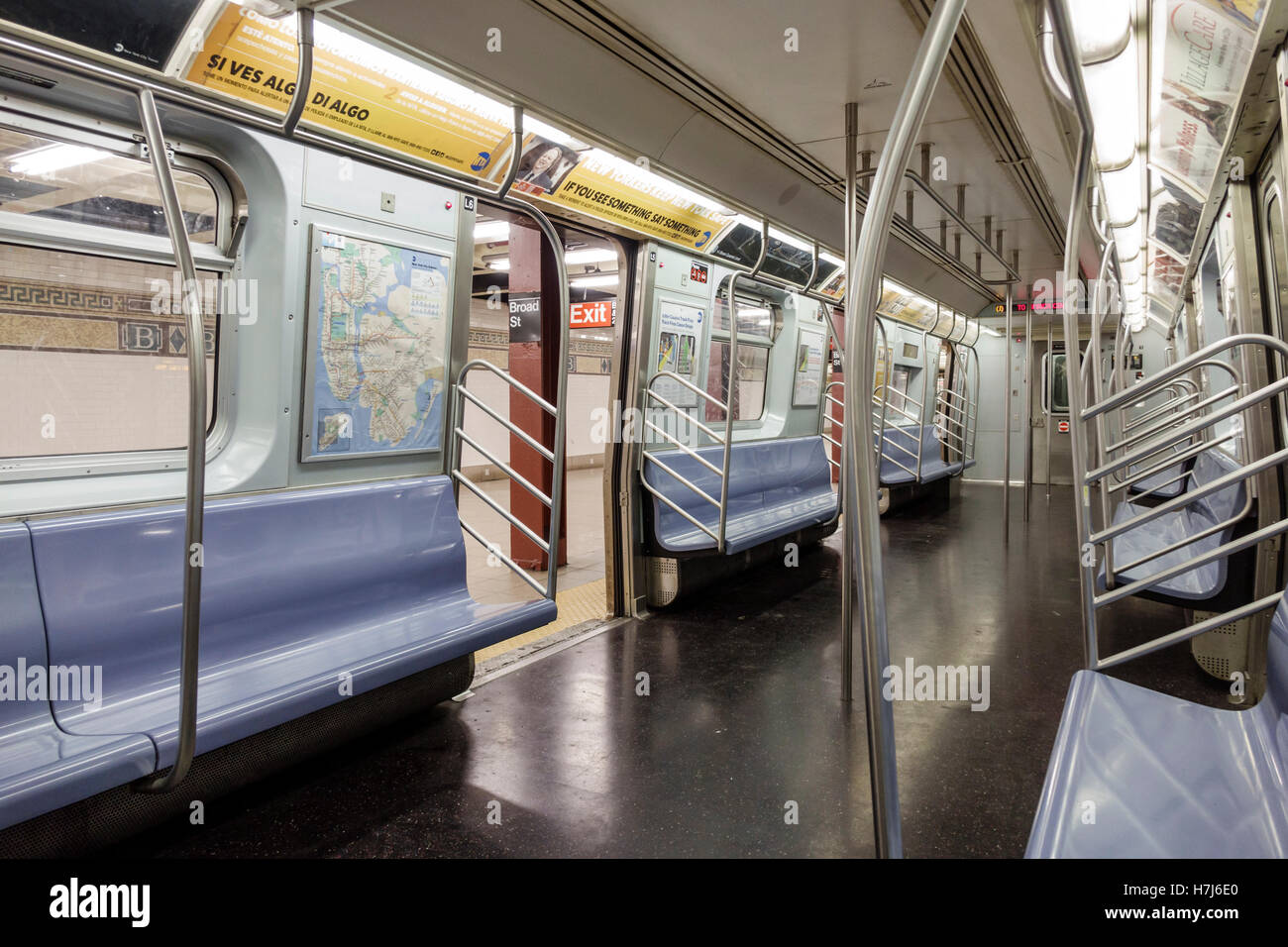 New York City, NY NYC Lower Manhattan, Finanzviertel, U-Bahn, MTA, Broad Street, Bahnhof, Zug, leer, leer, Hütte, NY160720009 Stockfoto