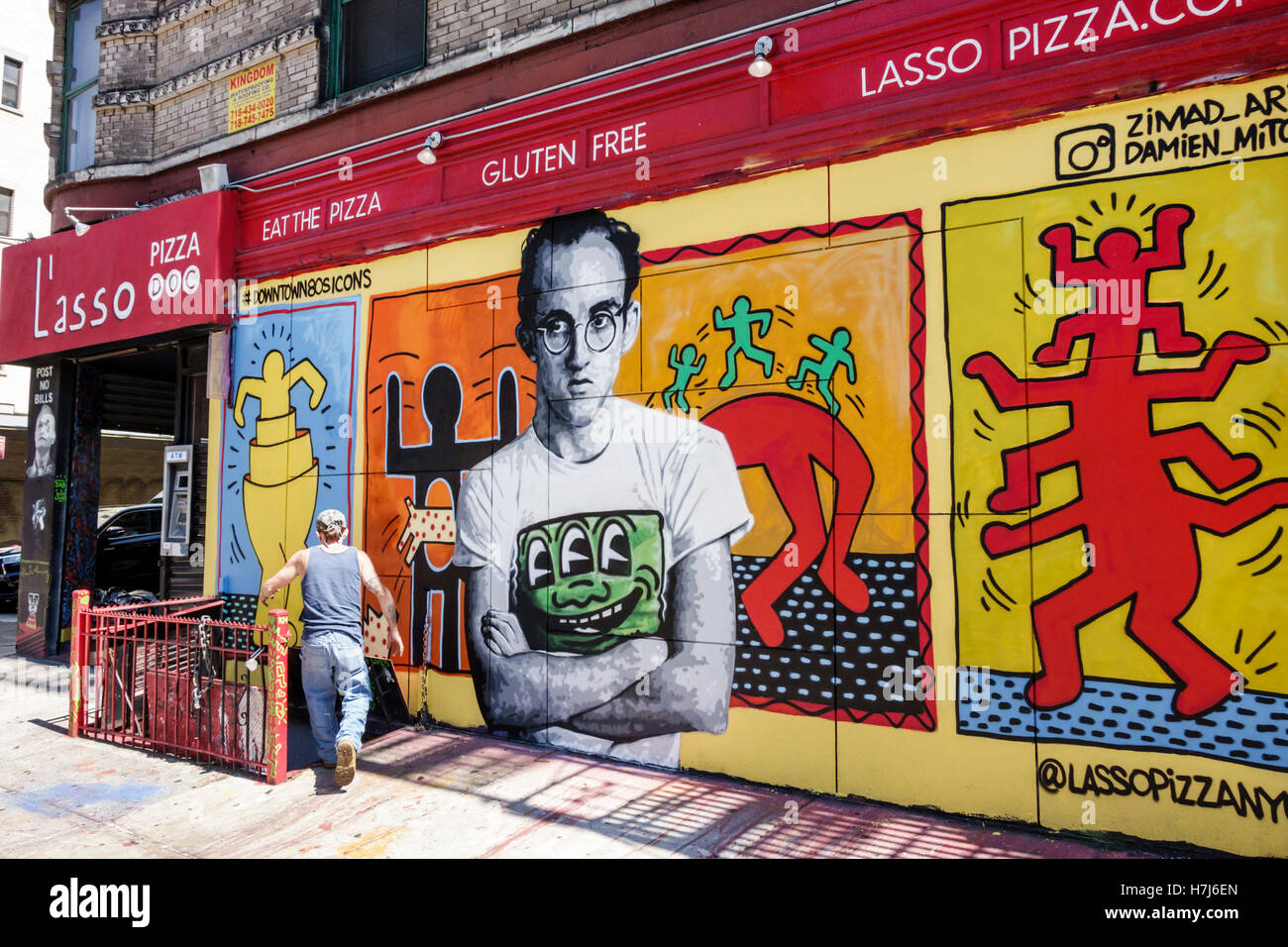 New York City, NY NYC Lower Manhattan, L'Asso Pizza, Restaurant Restaurants Essen Essen Essen Café Cafés, Pizzeria, außen, Wandgemälde, Keith Haring, Tribut, Street ar Stockfoto