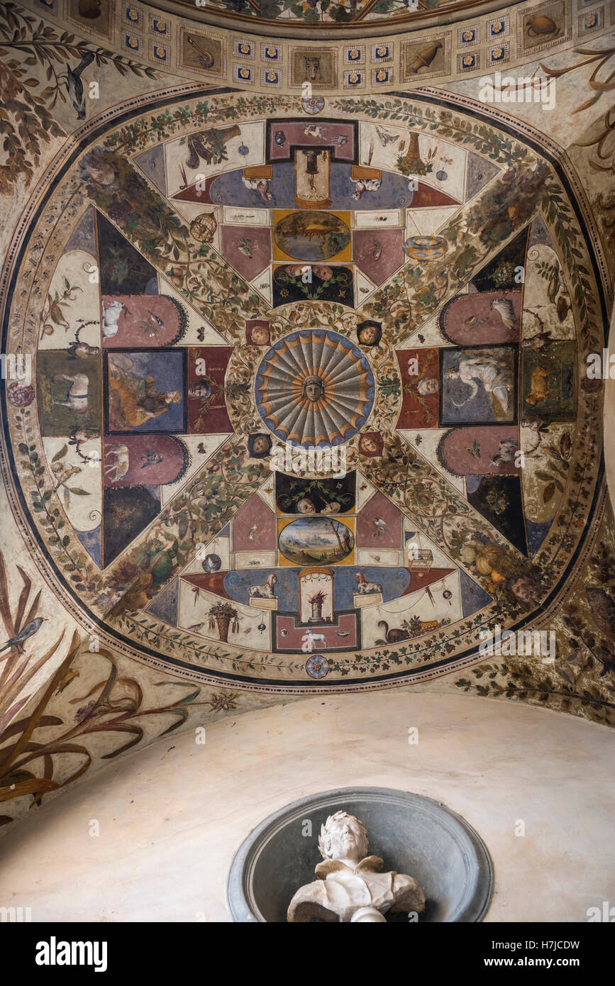 Deckenfresken in der Palazzo Chigi Saracini, Siena, Toskana, Italien Stockfoto