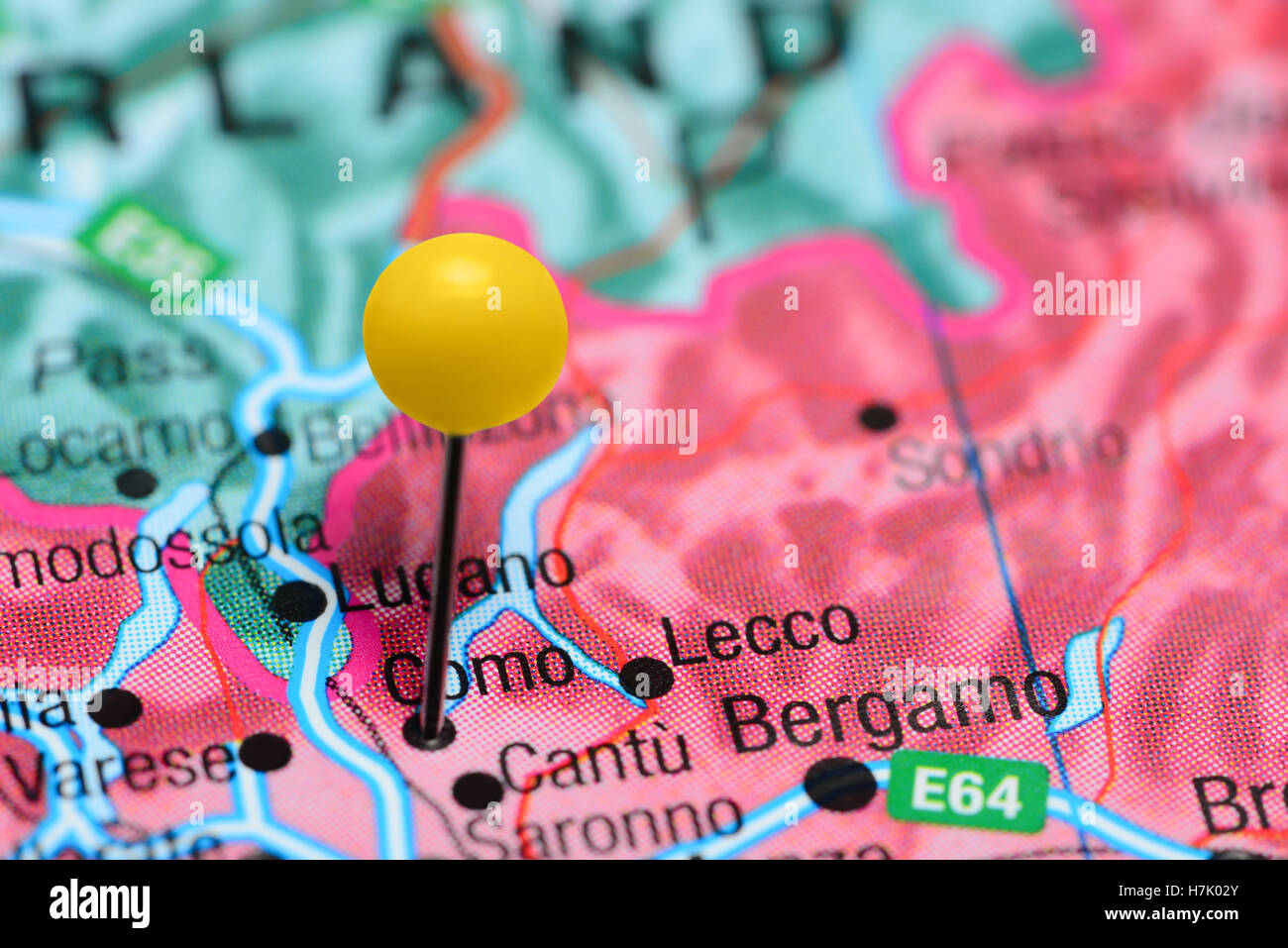 Como, fixiert auf einer Karte von Italien Stockfoto