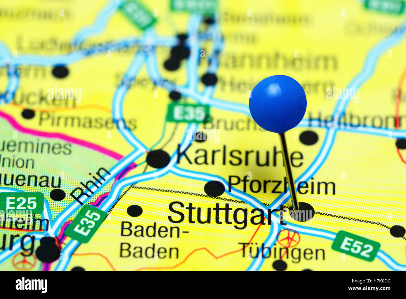 Stuttgart, fixiert auf einer Karte von Deutschland Stockfoto