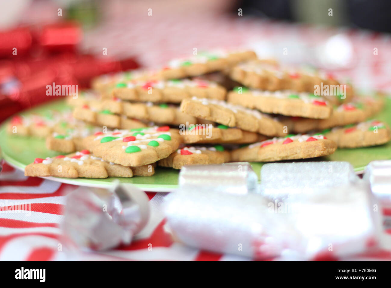 Dekorierten Weihnachtsbaum Kekse / Kekse an ein Xmas Grill Australien Stockfoto