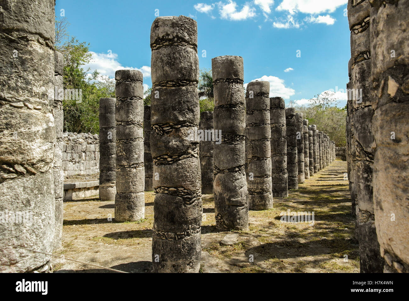 Spalten im Tempel der Krieger in Chichén Itzá, UNESCO World Heritage Site Yucatan - Mexiko Stockfoto