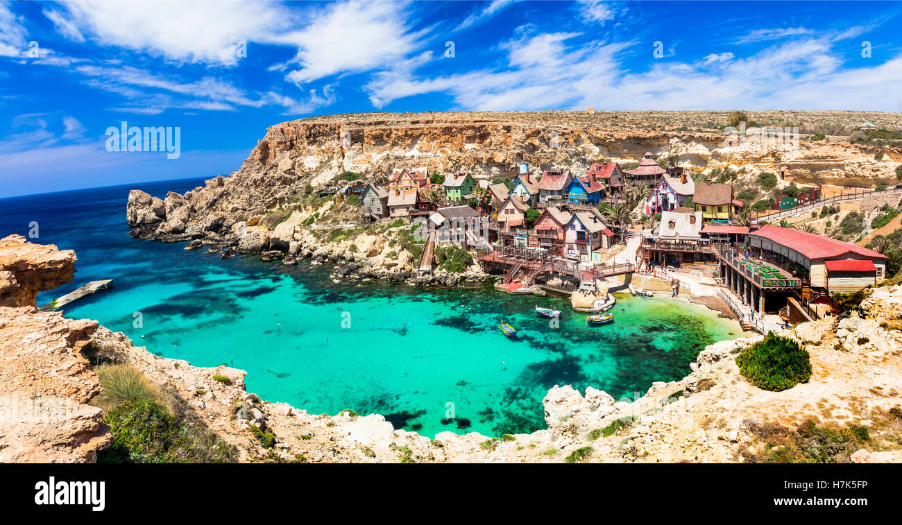 Malta - berühmten "Popeye Village", beliebte touristische Attraktion Stockfoto Malta - berühmten "Popeye Village", beliebte touristische Attraktion Stockfoto