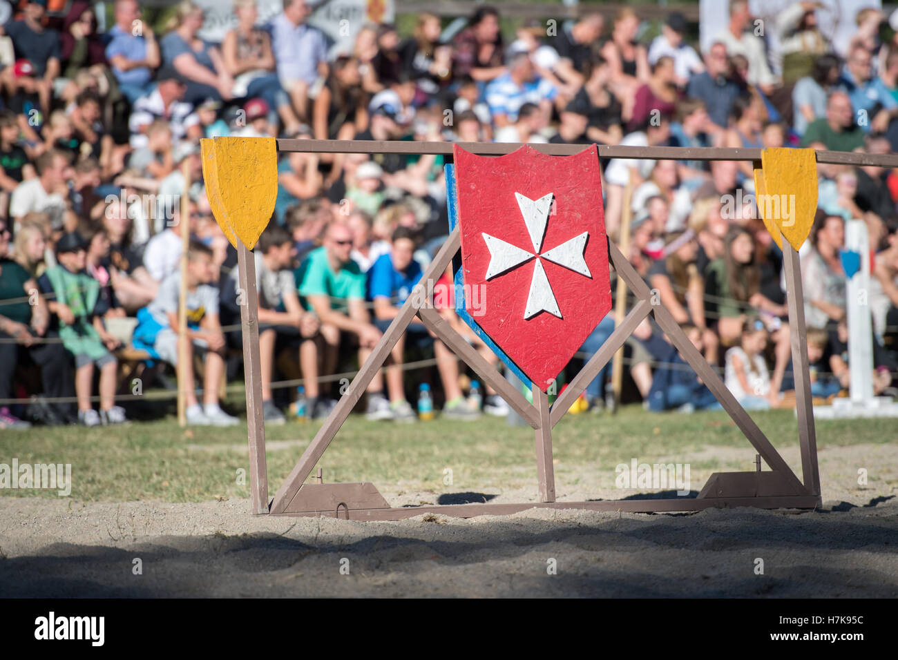 Ein mittelalterliches fest mit mittelalterlichem Turnier ist eine jährliche Veranstaltung in Söderköping, Schweden Stockfoto