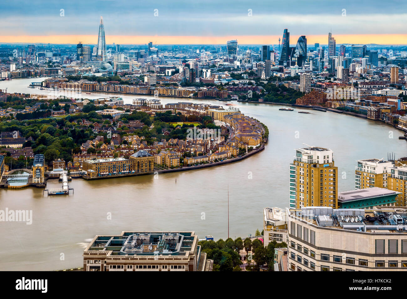 Skyline von London während tagsüber, aerial View mit Sehenswürdigkeiten Stockfoto