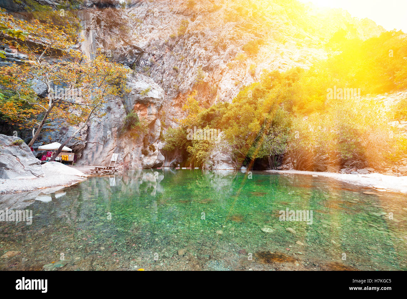 Malerische Szenerie in Göynük Canyon, befindet sich im Stadtteil von Kemer, Antalya Provinz. Wunderschönen Sonnenaufgang Landschaft in Turky, Asien. Stockfoto