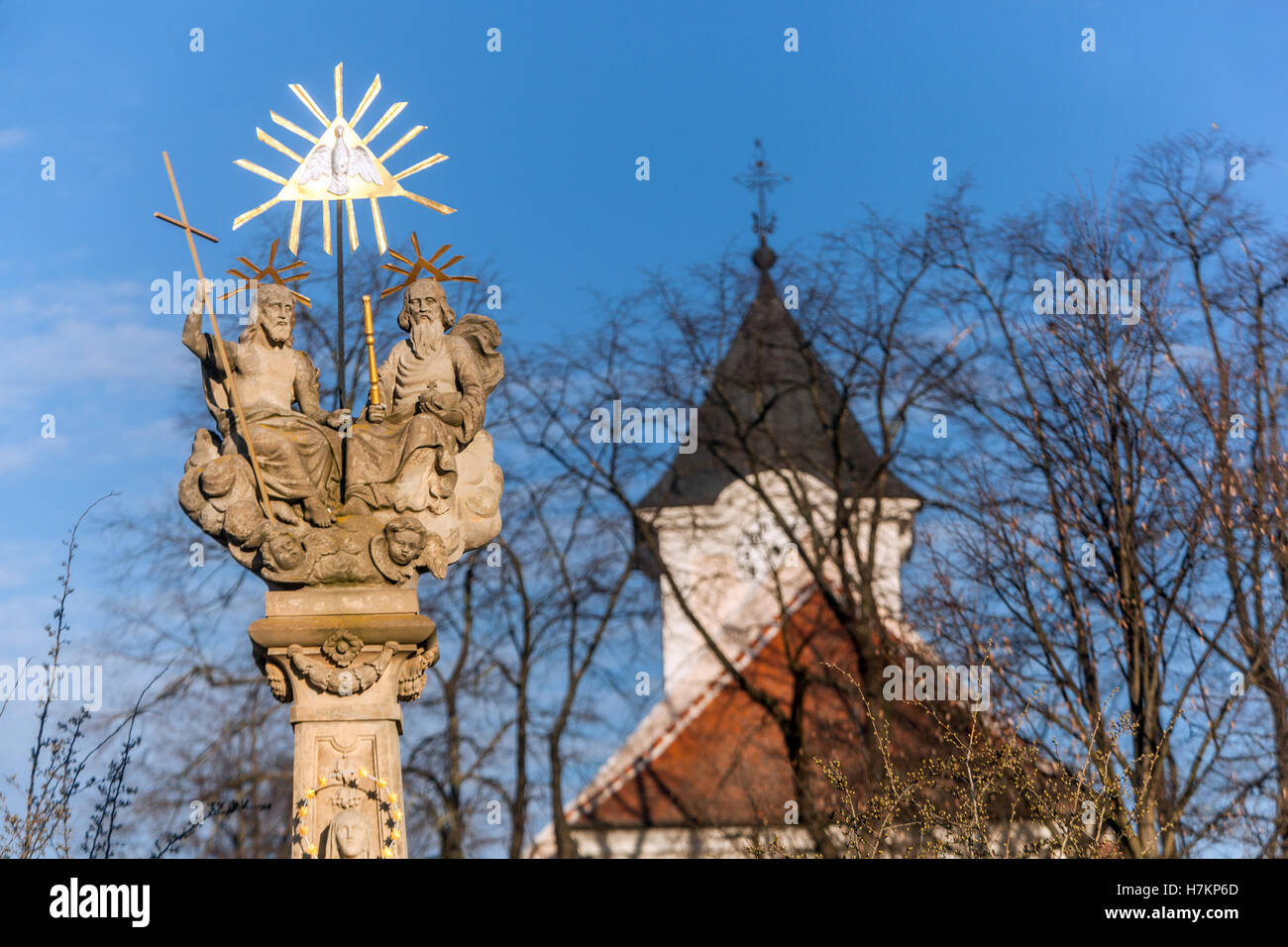 Heilige Dreifaltigkeit Skulptur im Dorf Sakvice, Südmähren, Tschechische Republik Stockfoto