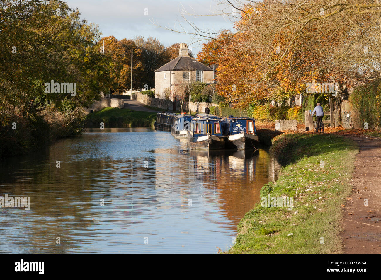 Kennet und Avon Canal Autumn, Bradford on Avon, Wiltshire, England, Großbritannien Stockfoto