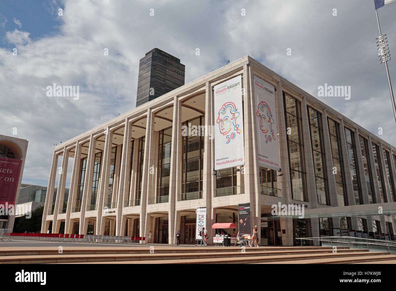 David Geffen Hall, Teil des Lincoln Center for Performing Arts Complex, Manhattan, New York City, Vereinigte Staaten. Stockfoto
