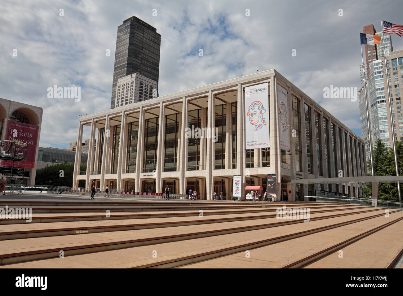 David Geffen Hall, Teil des Lincoln Center for Performing Arts Complex, Manhattan, New York City, Vereinigte Staaten. Stockfoto