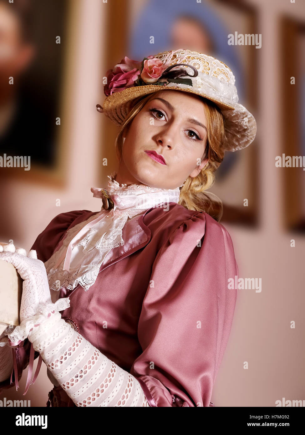 junge Dame vom 19. Jahrhundert, posieren Stockfoto