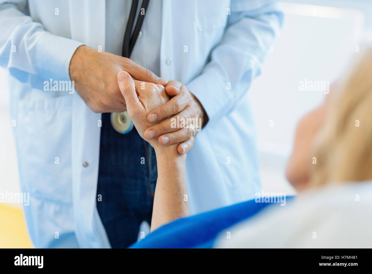 Arzt Verliebt In Patientin Anzeichen www.alamy.de