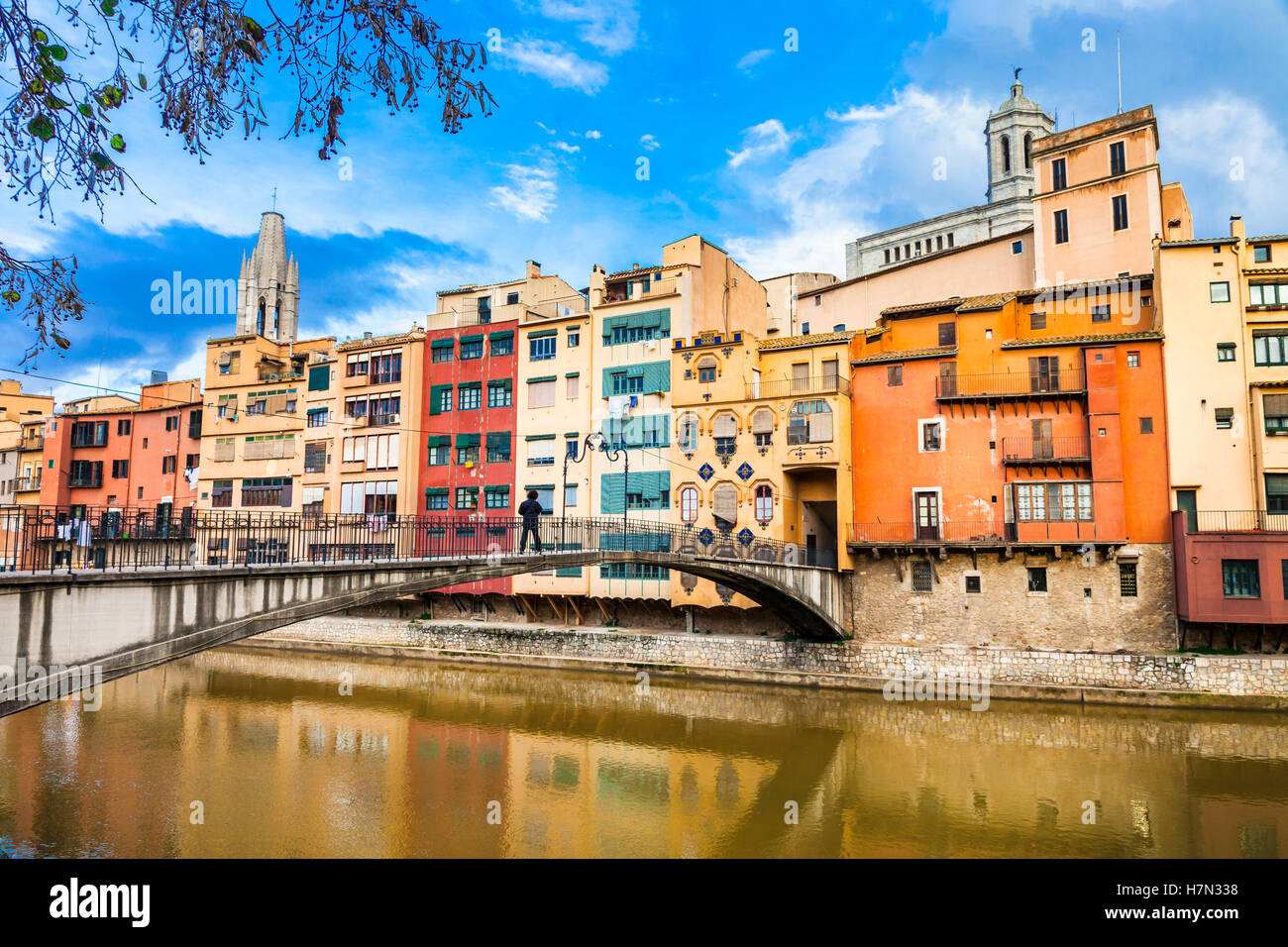 Girona - schöne bunte Stadt in Katalonien, Spanien Stockfoto