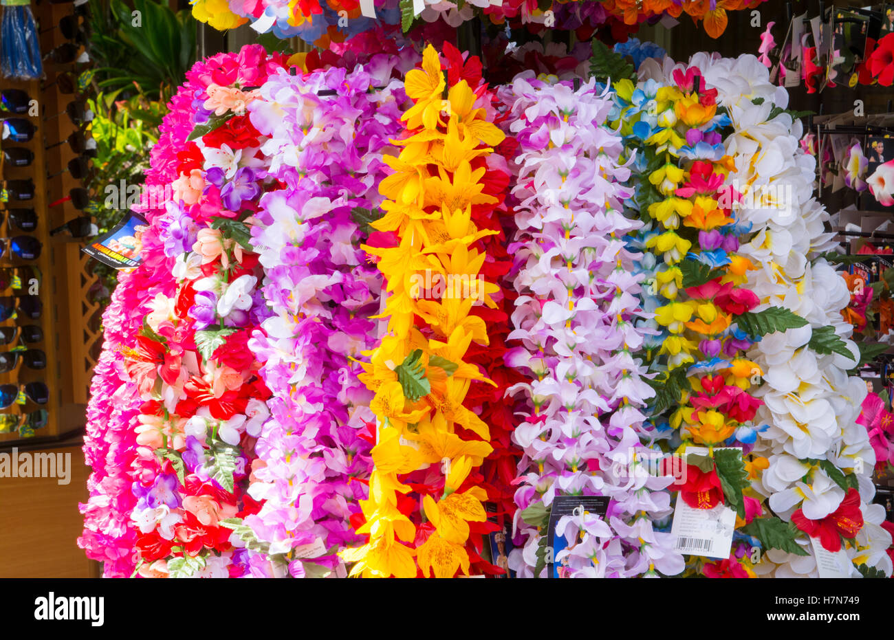 Laie Hawaii Polynesian Cultural Center Leis für Verkauf Blumen bunt Stockfoto