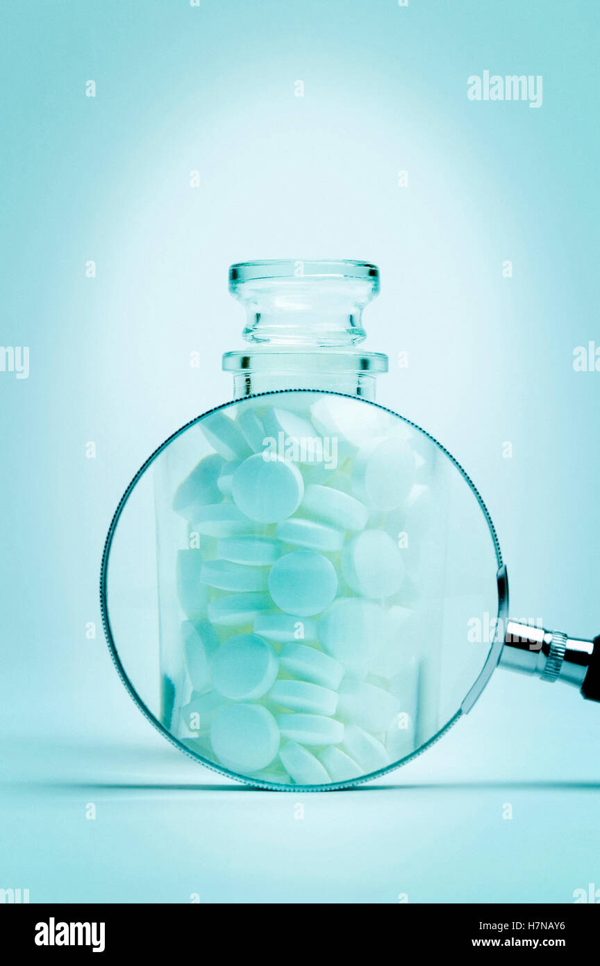 vergrößerten Pille Flasche Stockfoto