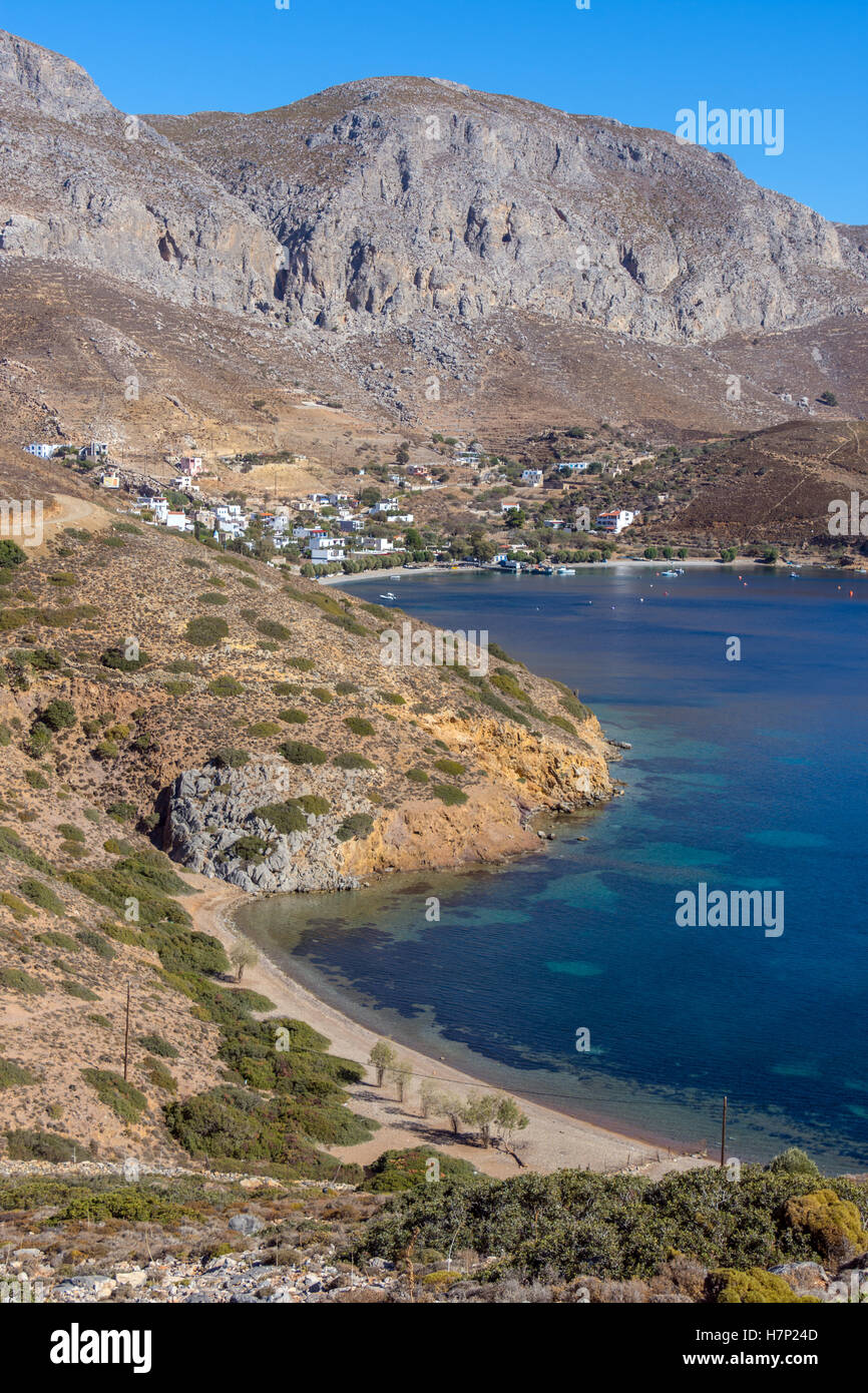 Strand, Meer und Berge, Emborios Bay, Kalymnos Stockfoto