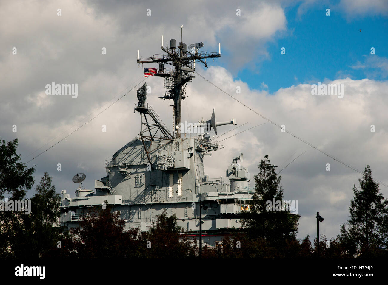 USS Intrepid, WW2 Flugzeugträger vor Anker im New Yorker Hudson River als museum Stockfoto