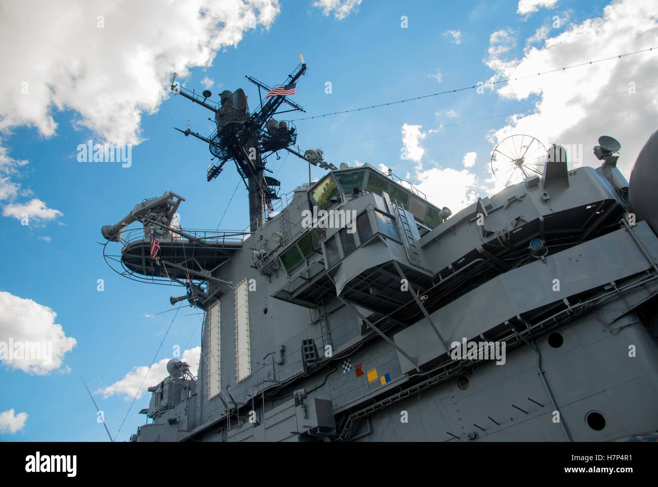 USS Intrepid, WW2 Flugzeugträger vor Anker im New Yorker Hudson River als museum Stockfoto