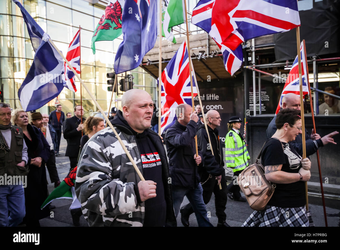 Britische rechtsextreme Organisation: die Nationale Front (NF) halten ihren jährlichen Gedenktag Marsch durch central London, UK. Stockfoto