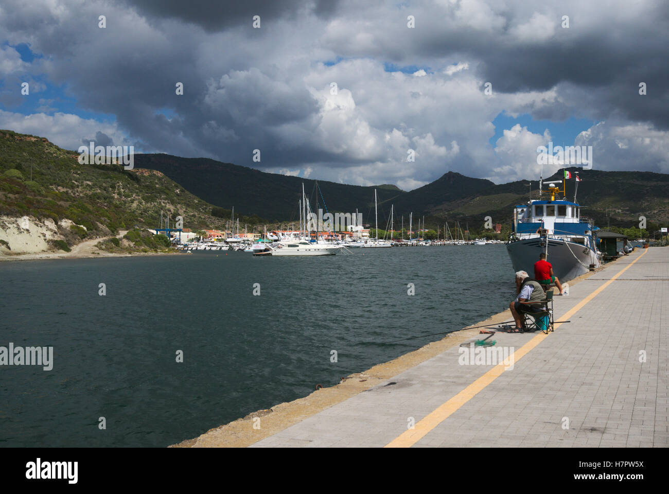 Flussmündung des Temo in Bosa Marina, Sardinien, Italien Stockfoto