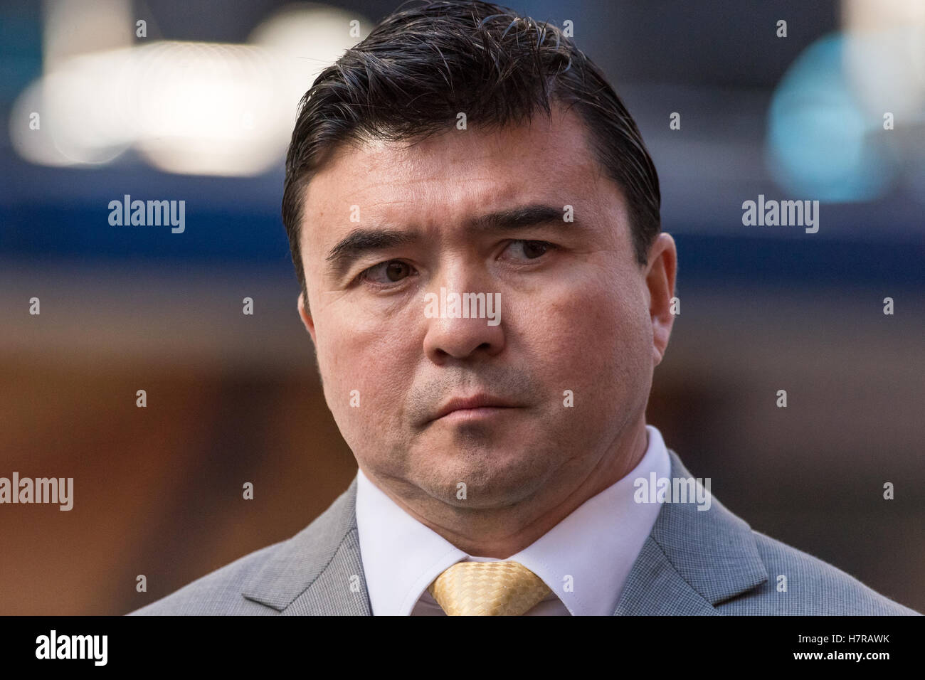 New York City, USA. 7. November 2016. US-Geheimdienst-Agent in Charge David Beach spricht auf der Konferenz von Pres. Am Vorabend der US-Präsidentschaftswahl wird Pressekonferenz der republikanische Kandidat Donald Trump und demokratische Kandidat Hillary Clinton ihre jeweiligen Wahl-Night-Partys in New York City, Bürgermeister Bill de Blasio, Polizei-Beauftragter und U.S. Secret Service Agent in Charge David Beach hält eine an Sicherheitsvorbereitungen und dem NYPD Bereitschaft an potenzielle Fälle von Einschüchterung der Wähler Credit : Live-Nachrichten pazifische Presse/Alamy Stockfoto