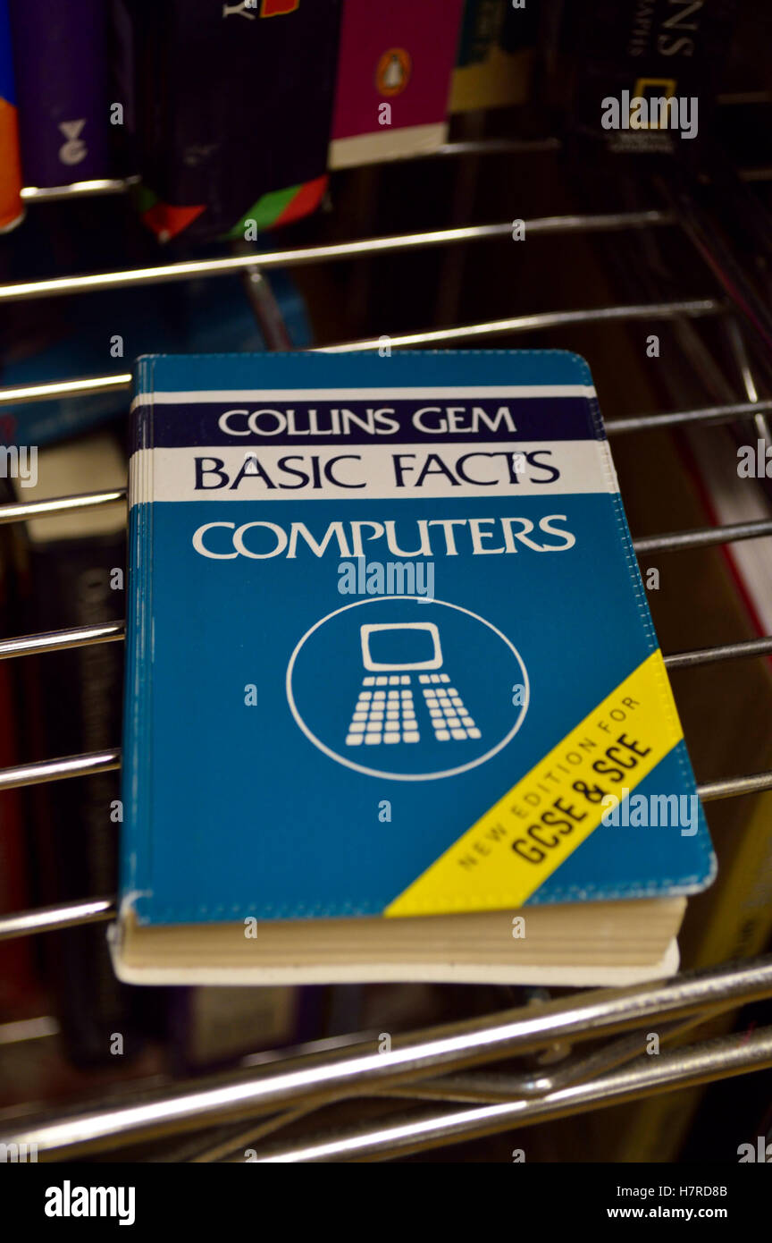 Second Hand grundlegende Fakten Computer Buch Stockfoto