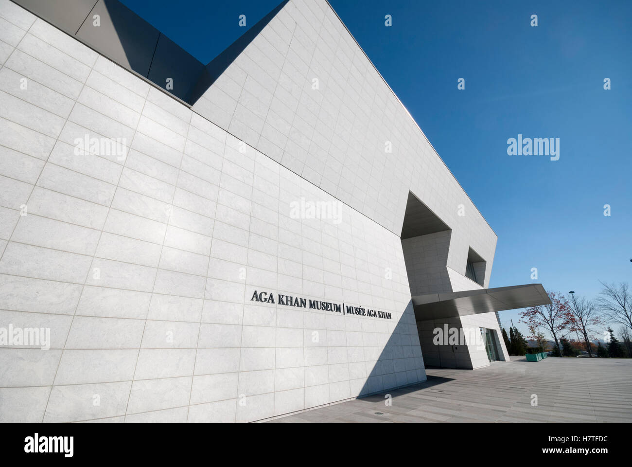 Das dramatische äußere des Aga Khan Museum, ein Museum für islamische Kunst, iranische Kunst und muslimische Kultur in Toronto, Ontario Stockfoto