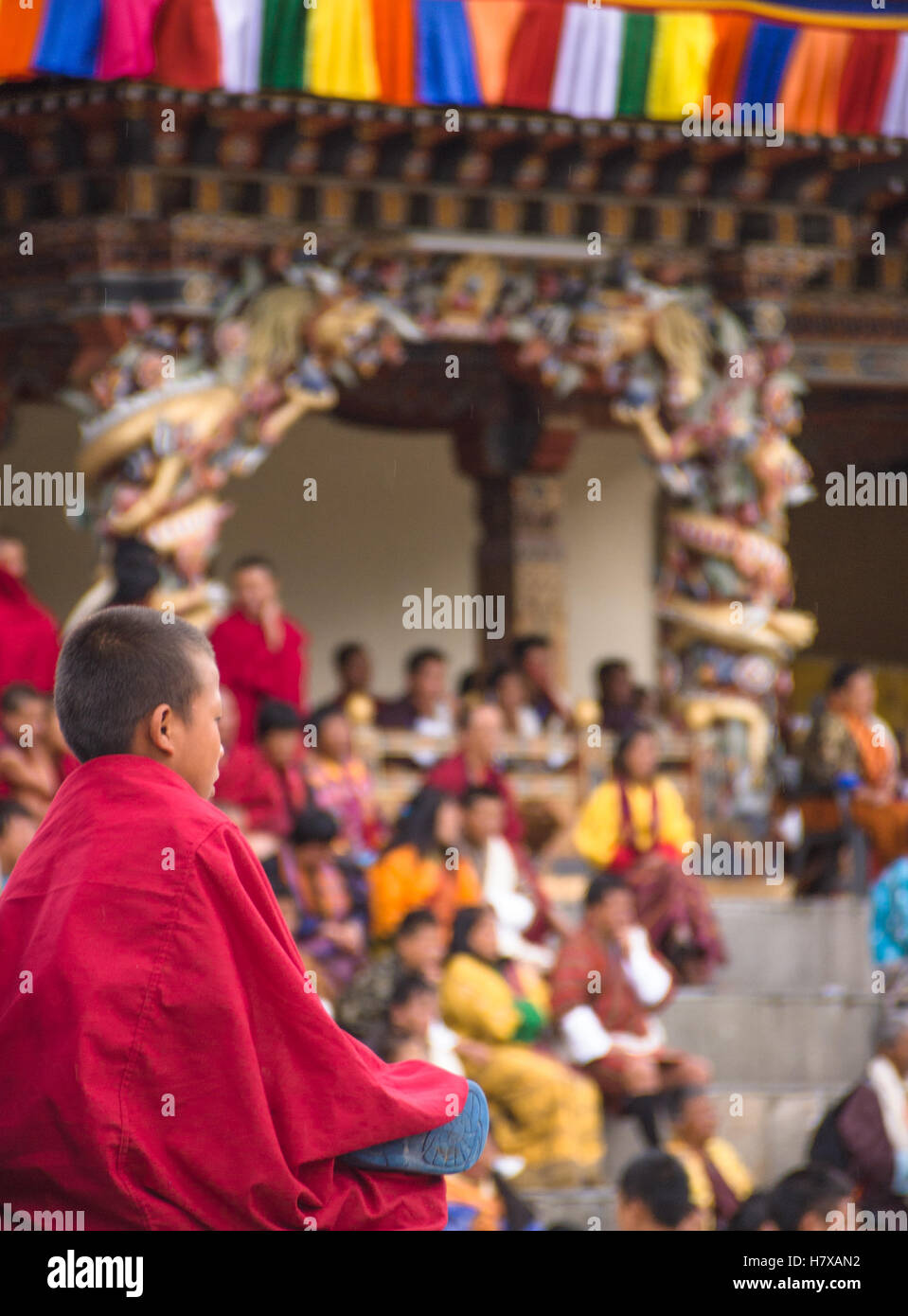 Junger Mönch an Tshechu in Thimphu Tashichho Dzong, Bhutan Stockfoto
