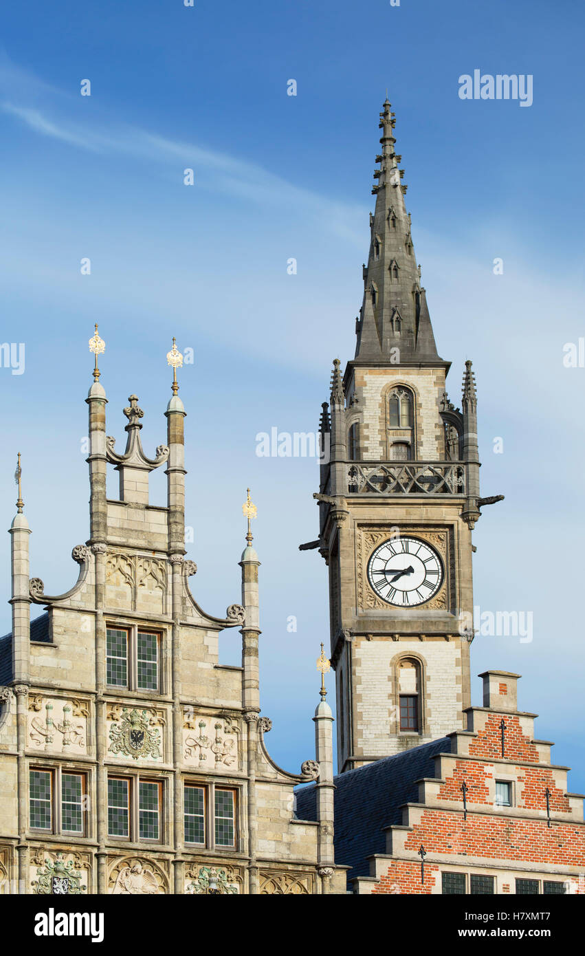 Zunfthäuser und das Rathaus im historischen Zentrum, Gent, Flandern ...