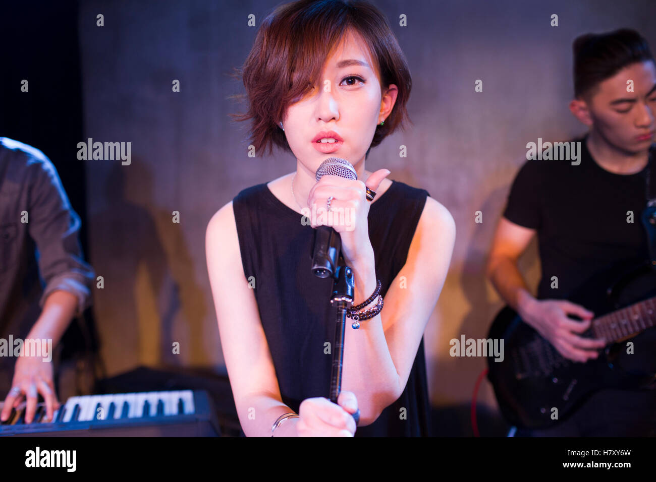 Chinesische Musik Band auf der Bühne Stockfoto