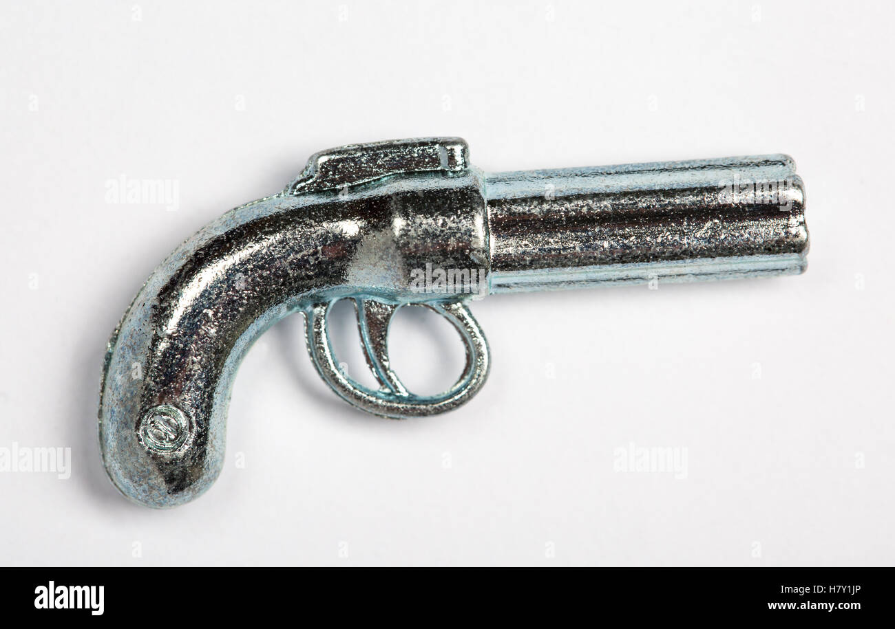 Cluedo Brettspiel Mord Waffe Stücke - Pistole Stockfotografie - Alamy