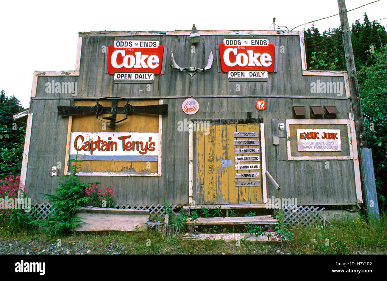 Alte hölzerne Shop in Hyder, Alaska, USA Stockfoto