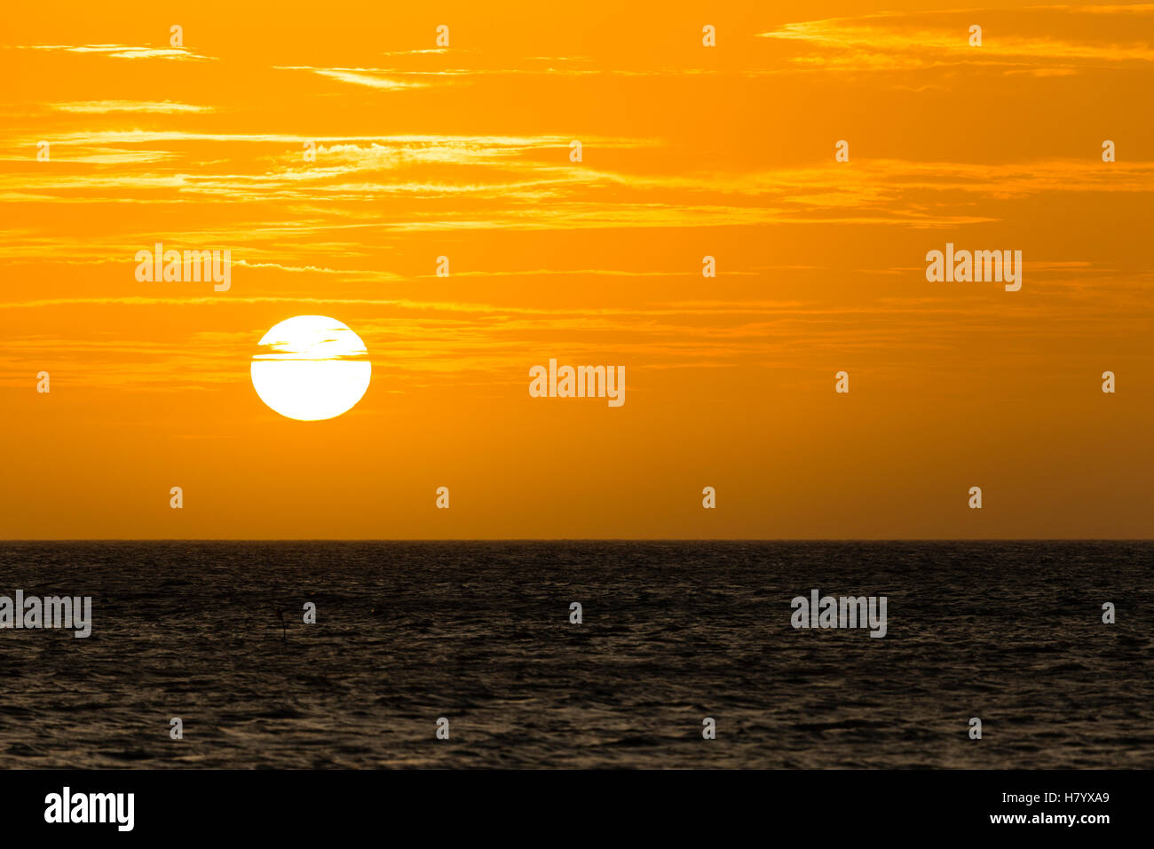 Sonnenuntergang über dem Meer, Punta Gallinas, La Guajira, Kolumbien Stockfoto