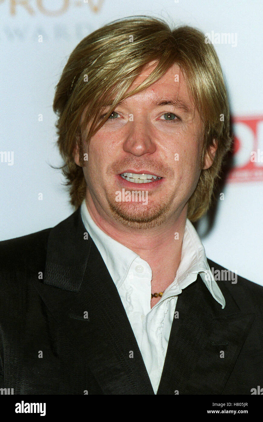 NICKY CLARKE PANTENE PRO-V AWARDS ROYAL ALBERT HALL KENSINGTON LONDON ENGLAND 24. Oktober 2000 Stockfoto