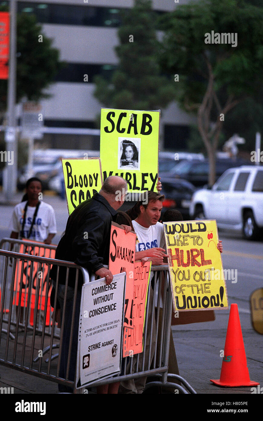 S.A.G Demonstranten bei Premiere verzaubern"" LA PREMIER LA CALIFORNIA USA 17. Oktober 2000 Stockfoto